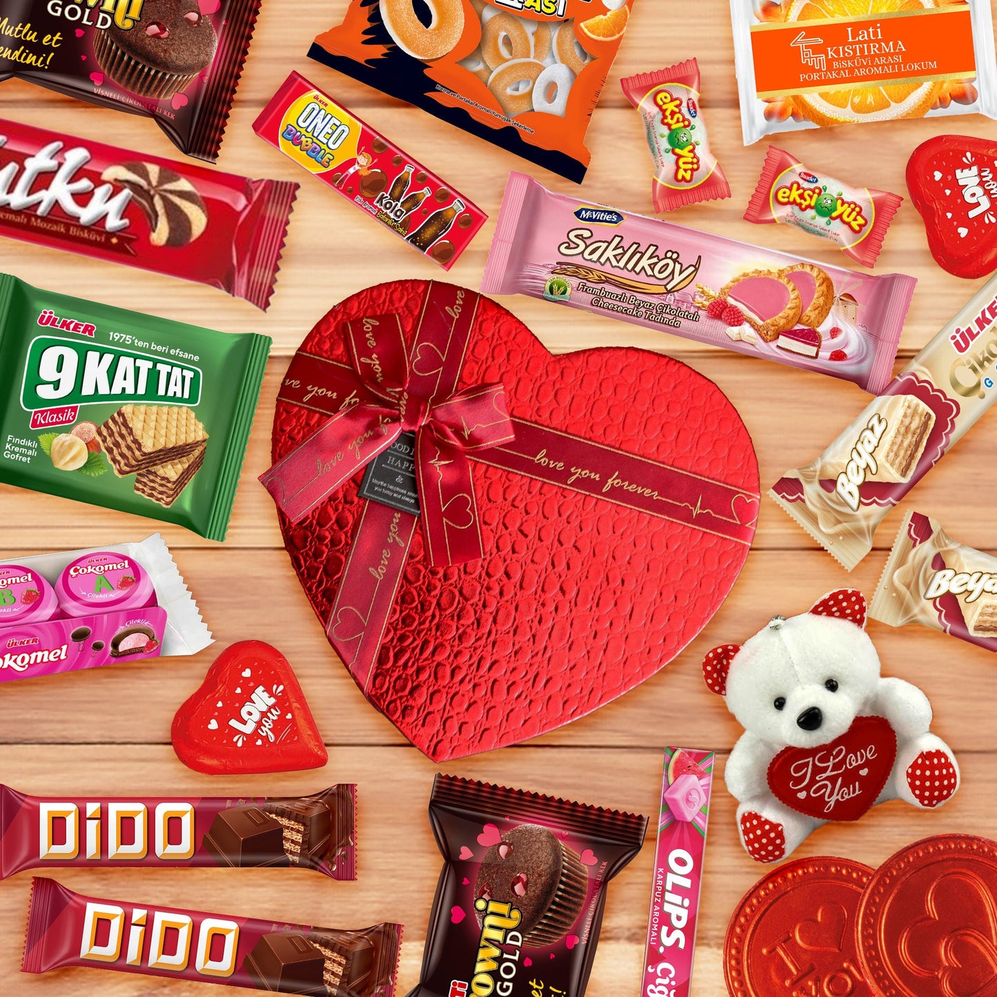 Heart Shaped International Snack Box for Loved Ones, Valentine Days Snack Box 